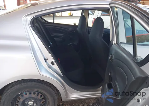 2015 Nissan Versa 1.6 S from USA, damaged, VIN 3N1CN7AP1FL835879